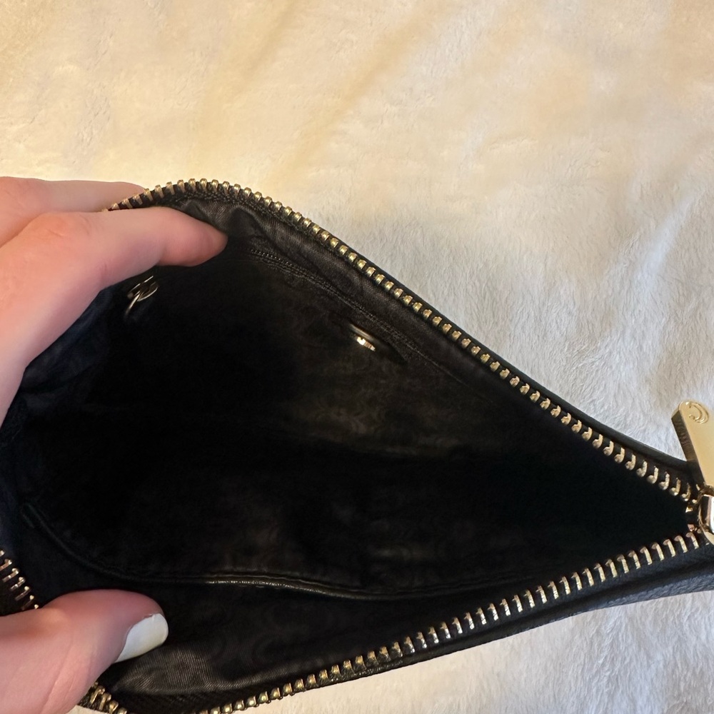 Charming Charlie’s Elegant Black and White Wristlet Clutch - Picture 6 of 7